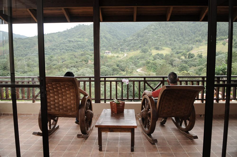 Hotel Rancho La Aurora Харабакоа Экстерьер фото