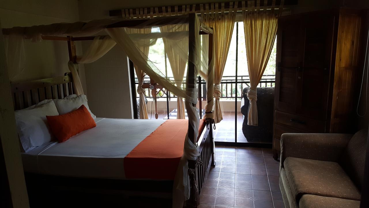 Hotel Rancho La Aurora Харабакоа Экстерьер фото